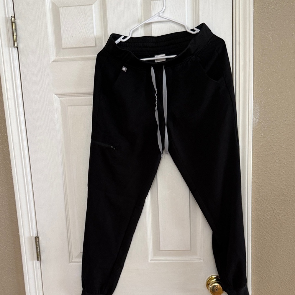 Figs Men's Black Joggers with Contrast Drawstring